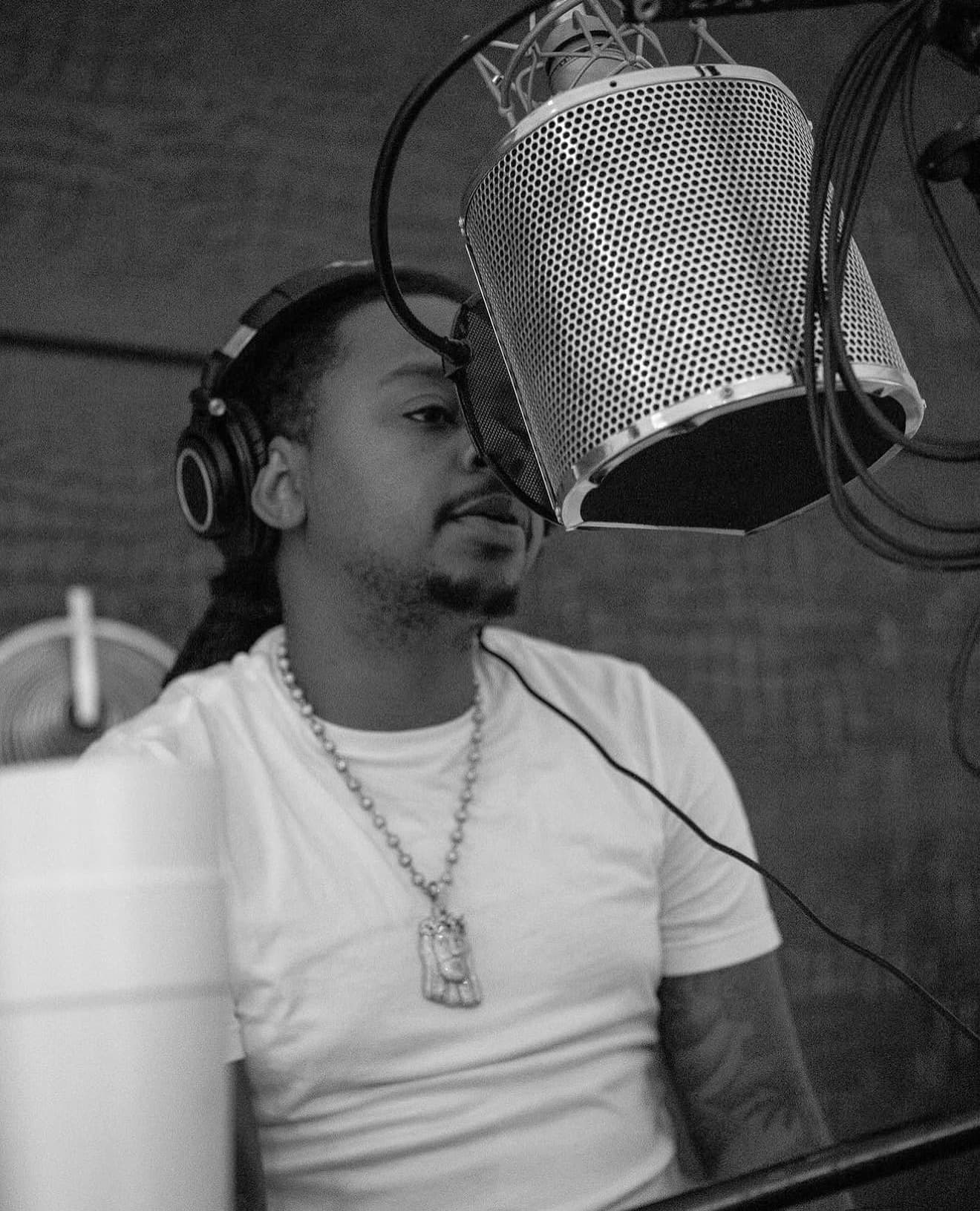 Behind the scenes at UR World recording studio